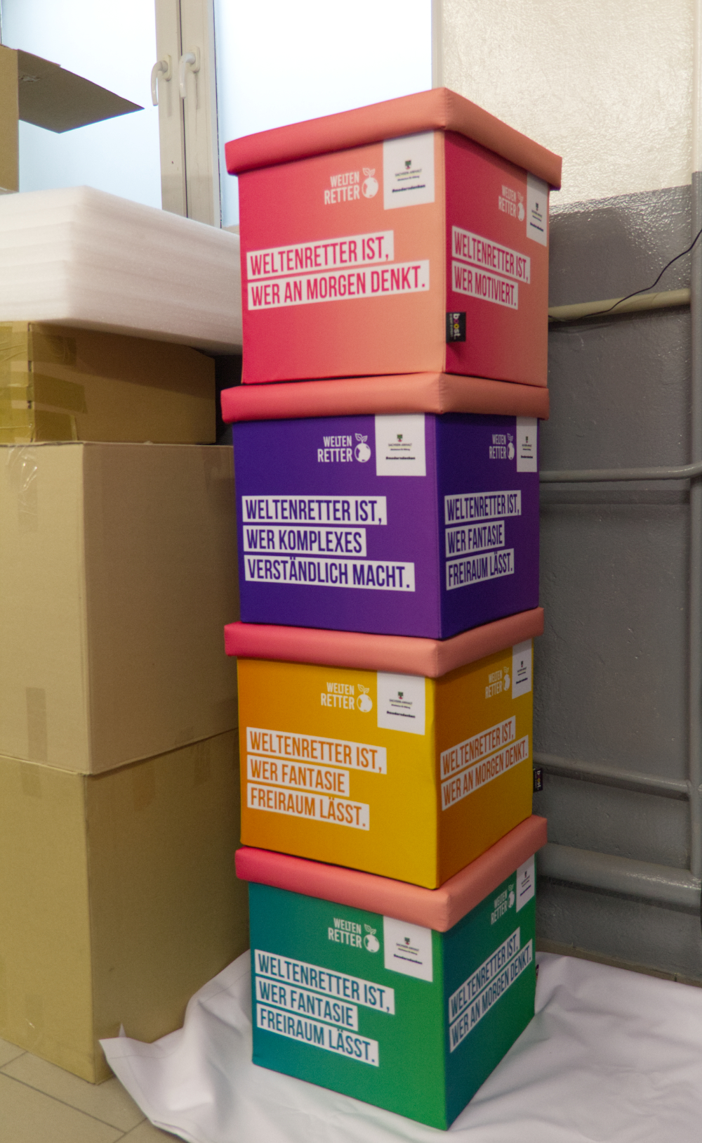 Faltbare Sitzwürfel Boost mit Stauraum Logodruck