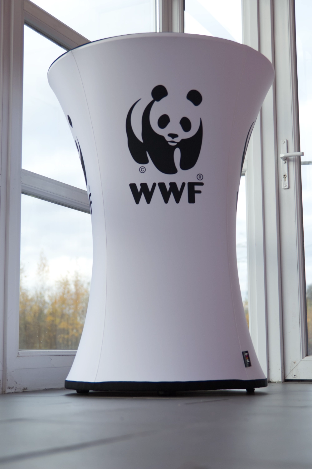 Aufblasbarer Catering Tisch WWF Logodruck